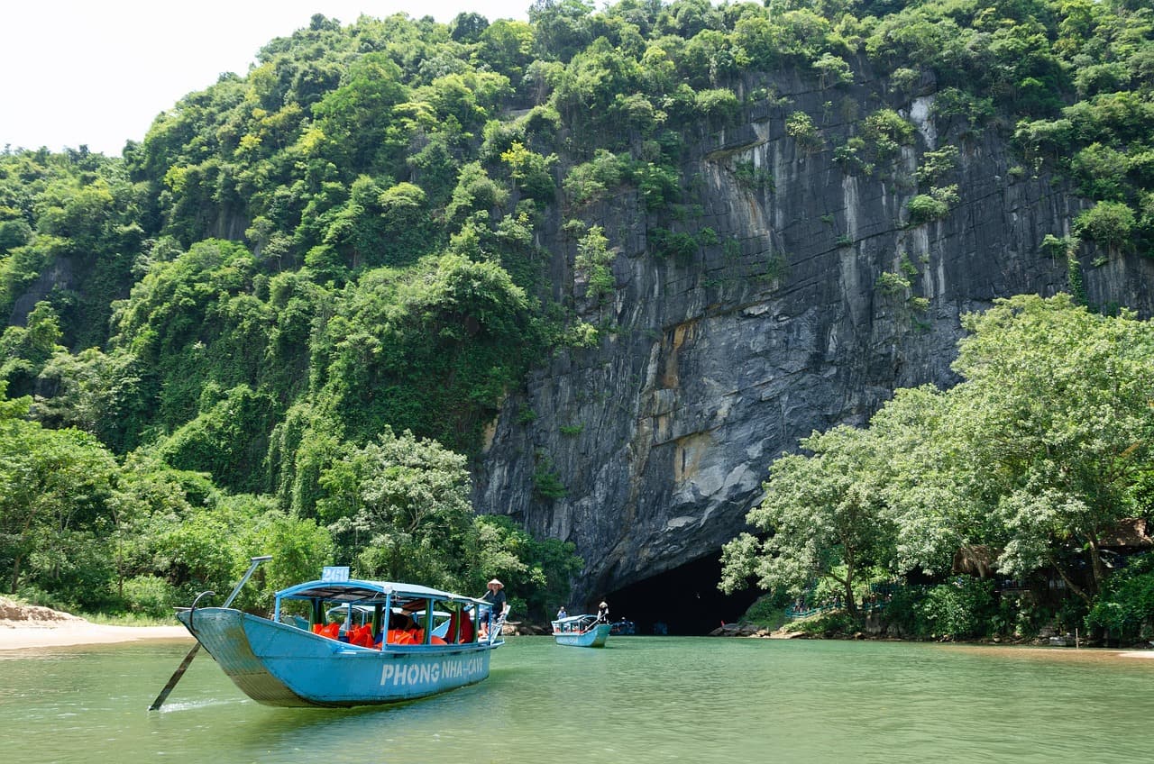 Experience the Thrill of Adventure Sports in Vietnam's Famous Caves
